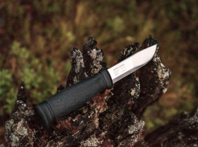 Cutit Morakniv 2000 bushcraft, BLACK EDITIE ANIVERSARA 130 ANI