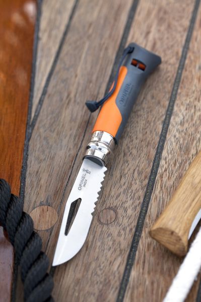 Cutit de buzunar cu fluier N°08, inox, 8,5 cm, "Outdoor", Soft Orange - Opinel
