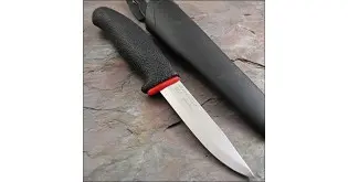Cutit Morakniv profesional de uz universal 711 , otel carbon Cutit Morakniv profesional de uz universal 711 , otel carbon