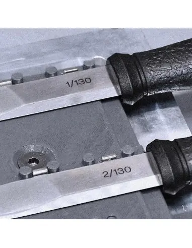 Cutit Morakniv 2000 bushcraft, BLACK EDITIE ANIVERSARA 130 ANI